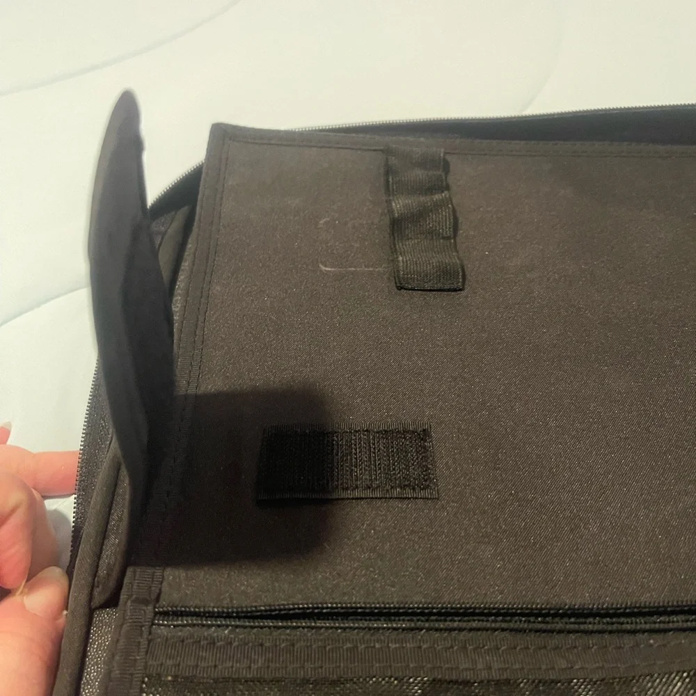 Like New Mead Five Star Blue and Black Zipper Binder